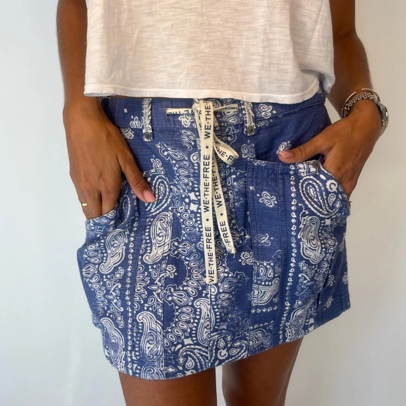 Free People Dresses & Skirts - Free People River Canyon Printed Mini Skirt Blue & White Small NWT 100% Cotton
